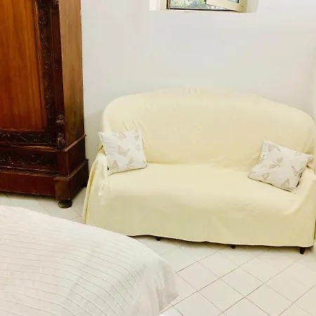 Matilde Vila Positano