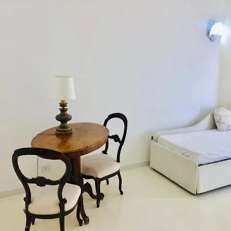 Matilde Vila Positano